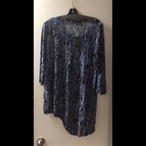 🌟 Plus 3/4 Sleeve Asymmetric Tunic - Picture 1 of 5